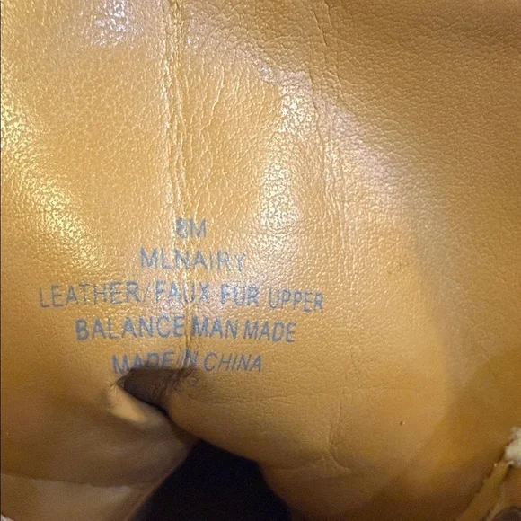 Marc Fisher LTD Nairy lace up shearling lug sole booties in tan suede. Womens 8 - Picture 10 of 10